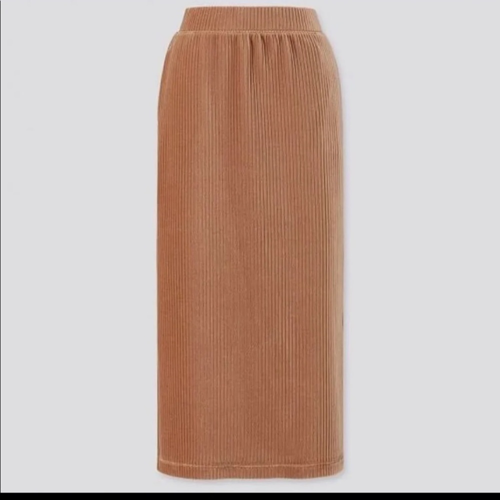 Uniqlo Midi Skirt (Winter/Corduroy)